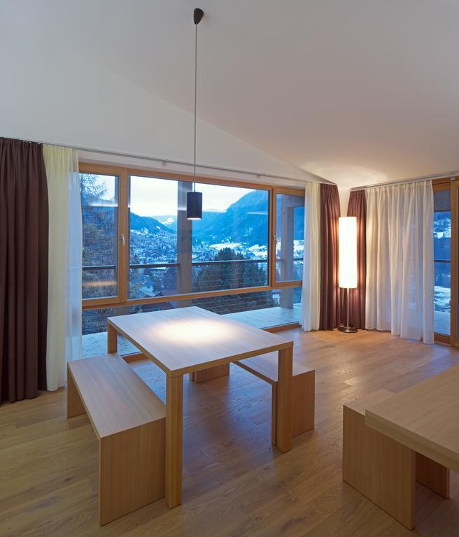 Residence Larciunei Ortisei Quarto foto