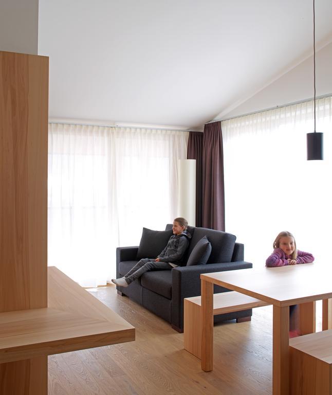 Residence Larciunei Ortisei Quarto foto